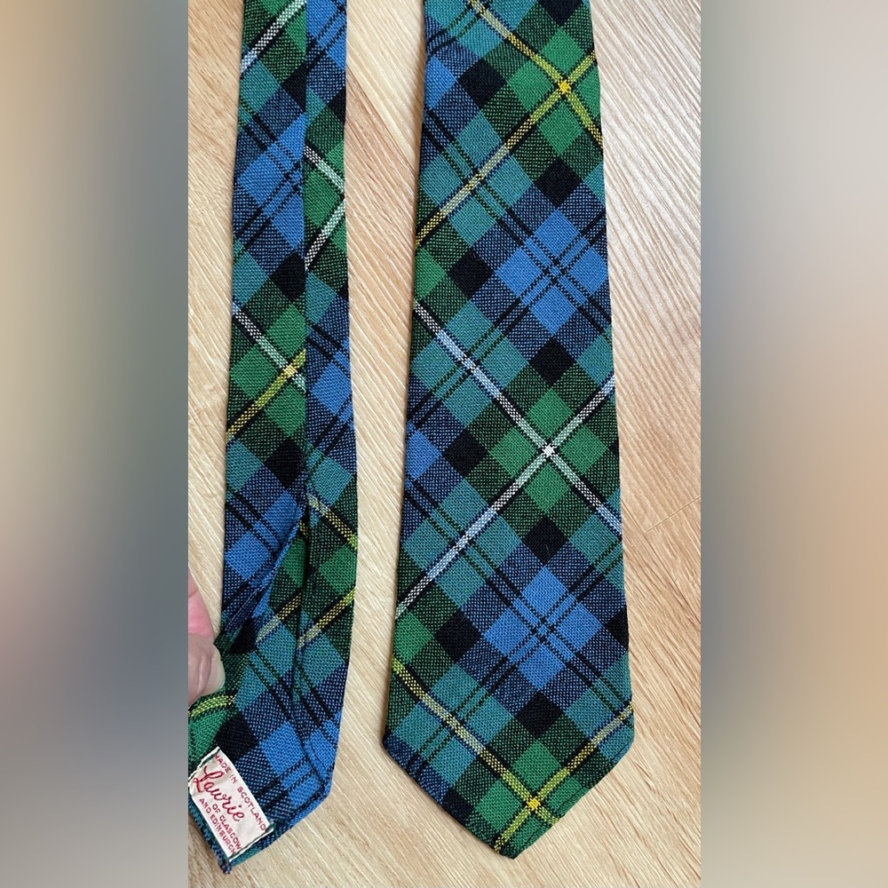 Vintage wool plaid tie Lochcarron blue green Scotland Campbell classic